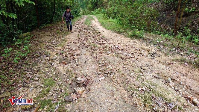 9 tỷ làm không nổi 1km đường, công an xác minh điều bất thường - ảnh 3