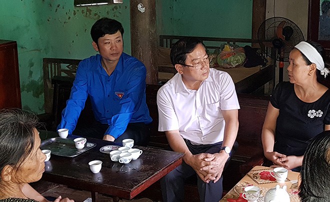 Kịp thời sẻ chia với người dân vùng lũ Thanh Hóa - ảnh 2