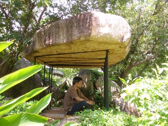 Treo đá giữa trời - ảnh 1