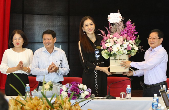 Á hậu Phương Nga từng mơ làm... người giúp việc - ảnh 1