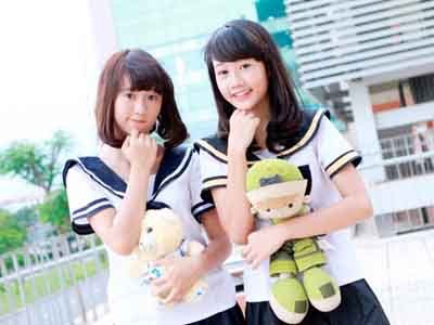 Được biết đến như một trong những cặp mẫu ảnh nổi tiếng trên Facebook, An Phương và Zu Lady chiếm được cảm tình của đông đảo các fan với vẻ đẹp trong trẻo, nhẹ nhàng