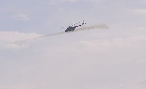 Trực thăng vũ trang phóng rocket phủ đầu, áp chế quân địch