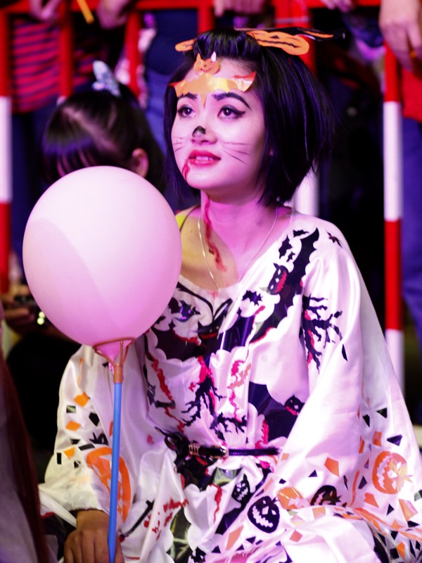Ma nữ xinh đẹp