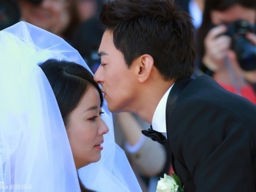 Joo Jin Mo tham gia phim truyền hình Hoa phi hoa vụ phi vụ (tạm dịch: Không phải hoa chẳng phải sương) của nữ sĩ Quỳnh Dao. Anh đóng cặp với Lâm Tâm Như tạo thành một đôi tình nhân số khổ, phải trải qua nhiều bi thương mới đến được với nhau