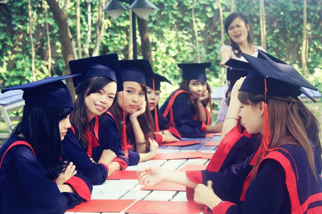 Một