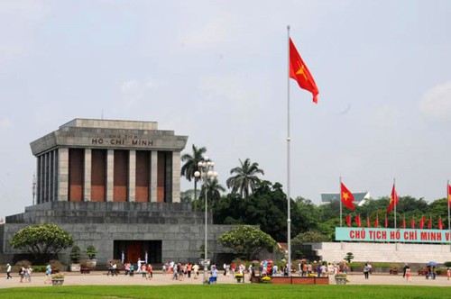 Lăng Chủ tịch Hồ Chí Minh cũng là một điểm đến ý nghĩa trong dịp nghỉ lễ 30/4 này