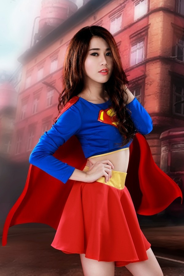 Tuy nhiên tên tuổi của cô thực sự gây được chú ý khi đóng những vai hài của nhóm hài Thích ăn phở
