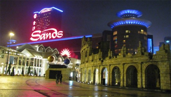 Sòng bạc Sands Macao mở cửa vào năm 2004 và thu hồi 265 triệu chi phí xây dựng chỉ trong vòng có 1 năm.
