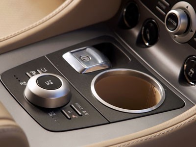 'Lứa' Aston Martin Rapide đầu tiên xuất xưởng - ảnh 10