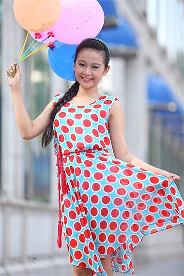 Tam Triều Dâng - cô bạn sinh năm 1998 hiện tại là học sinh lớp 9 trường THCS Trương Vĩnh Ký
