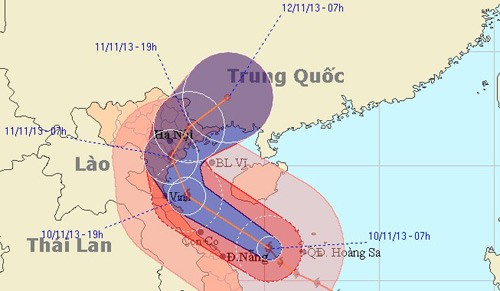 Trong bản tin lúc 9h30 sáng nay 10/11, Trung tâm dự báo khí tượng thủy văn trung ương dự báo bão Haiyan đi dọc các tỉnh miền Trung và đổ bộ vào tỉnh Thanh Hóa và các tỉnh ven biển Bắc Bộ