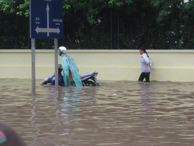 Dò dẫm vì sợ ngã