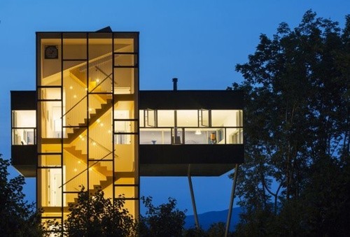 8. Tower House Địa điểm: New York, Mỹ Thiết kế: GLUCK+ Khách hàng: Withheld
Bài viết: http://news.zing.vn/15-cong-trinh-kien-truc-dep-nhat-the-gioi-nam-2013-post377881.html#category_featured.noibat
Nguồn Zing News