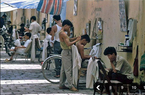 Có những con phố người ta biết đến như phố cắt tóc