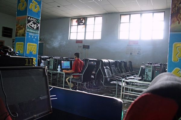 Có hai bí quyết về sự thành công cho Taobao, đó là nó miễn phí cho cả người bán và người mua. Và thứ hai là nó chặn Baidu - công cụ tìm kiếm số 1 ở Trung Quốc. Nghĩa là để tìm hàng hóa, người ta truy cập vào Taobao.com hay Tmall (một sản phẩm khác của Alibaba) chứ không phải các website tìm kiếm