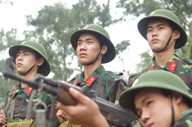 Giờ học bắn súng