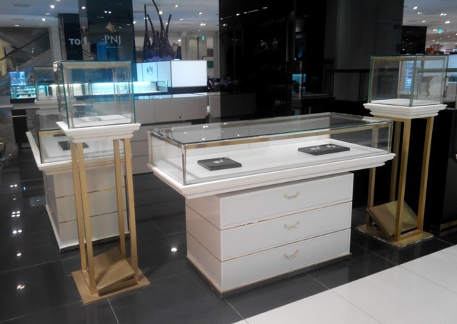 Sau 2 năm hoặt động, đã có lúc diện tích TTTM Parkson Keangnam được lấp đầy tới gần 90%, nhưng hiện nay diện tích trống trong TTTM này càng ngày càng nhiều do kinh doanh ế ẩm