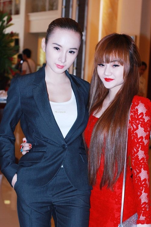 Hai chị em Angela Phương Trinh và Phương Trang