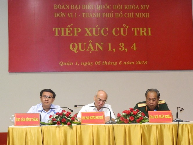Cử tri TPHCM: Tiền đâu “đầy tớ” xây biệt phủ? - ảnh 1