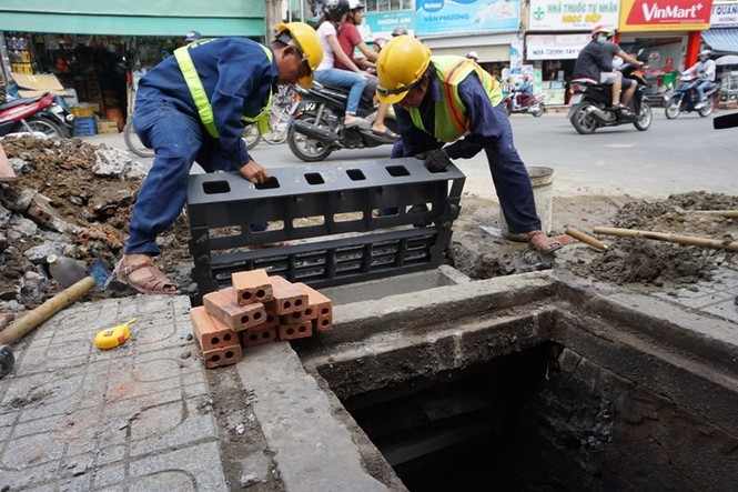 TPHCM sẽ lắp đại trà hố ga thông minh chống ngập - ảnh 3