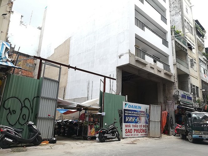 Chưa kỷ luật Trưởng phòng QLĐT vì … khuyết Chủ tịch quận - ảnh 2