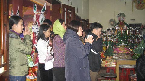 Chi gần 1 tỷ đồng mời thầy “ngoại” cúng giải hạn - ảnh 1