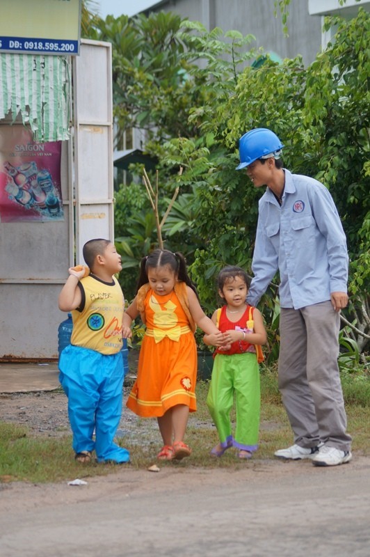 Ảnh hậu trường hài hước 'Con đã lớn khôn' - ảnh 1