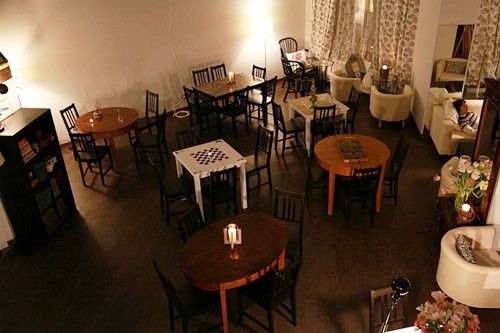 Quán cà phê chỉ thu phí chỗ ngồi - ảnh 1
