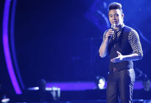 Thí sinh Idol non nớt, vụng về khi trình diễn - ảnh 1