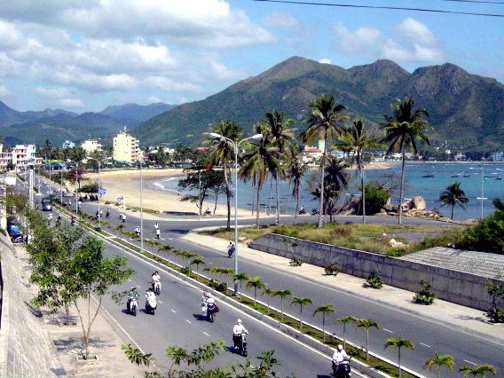 'Tương lai Nha Trang còn hơn Hong Kong' - ảnh 1