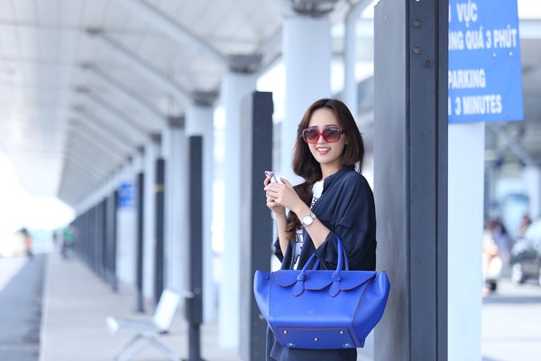 Mai Phương Thúy nổi bật ở sân bay - ảnh 4