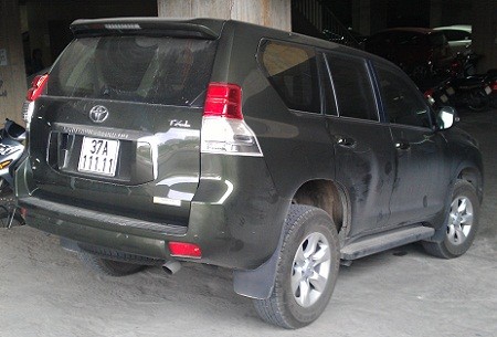 Dàn xe sang biển 37 cực 'khủng' - ảnh 2