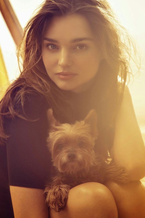 Miranda Kerr mơ màng trên bãi biển - ảnh 7