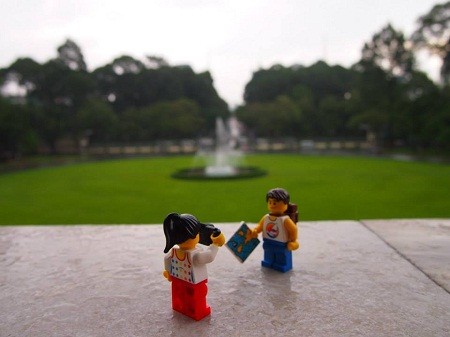 Chùa Một Cột, biển Hội An... trên bộ ảnh lego gây sốt - ảnh 19