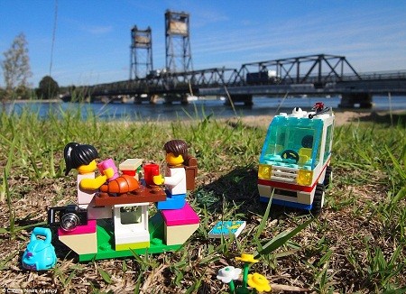 Chùa Một Cột, biển Hội An... trên bộ ảnh lego gây sốt - ảnh 28