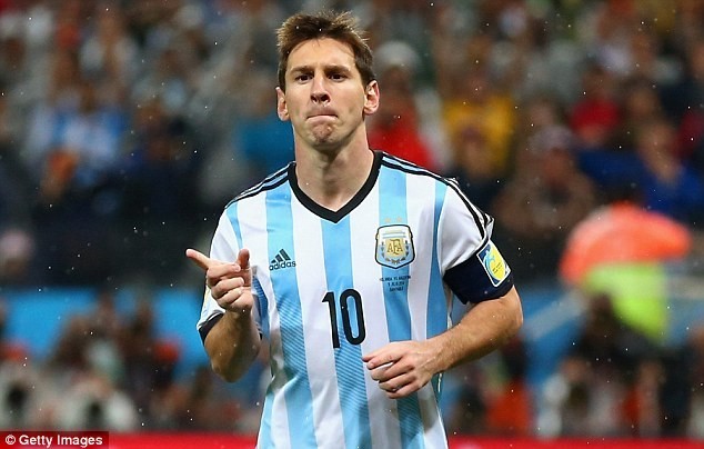 Bị kiểm tra doping, Messi vẫn 'tươi như hoa' - ảnh 3