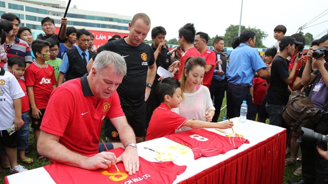 “Trại hè OMO – Manchester United” - ảnh 2
