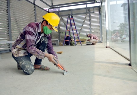 Nhà chờ xe buýt 'sang trọng' ở Hà Nội - ảnh 8