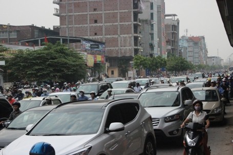 Hà Nội: Ùn tắc kéo dài tại điểm thi công hầm chui Thanh Xuân - ảnh 9
