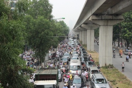 Hà Nội: Ùn tắc kéo dài tại điểm thi công hầm chui Thanh Xuân - ảnh 10