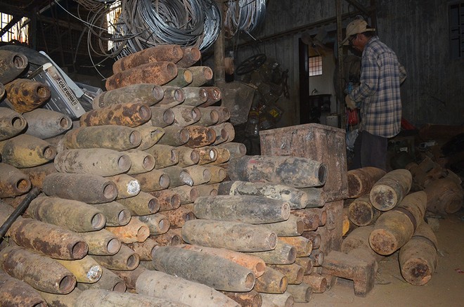Bên trong vựa phế liệu chiến tranh ở Quảng Trị - ảnh 4