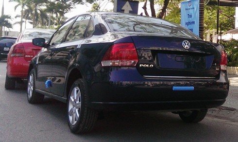 Volkswagen Polo sedan 1.6 về Việt Nam giá bao nhiêu? - ảnh 1