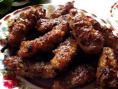 4 hàng bún chả lâu đời ngon tuyệt ở Hà Nội - ảnh 1