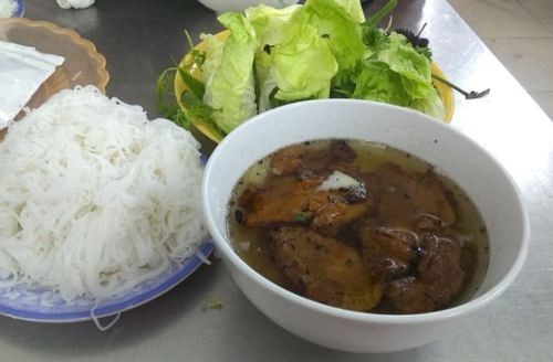 4 hàng bún chả lâu đời ngon tuyệt ở Hà Nội - ảnh 2