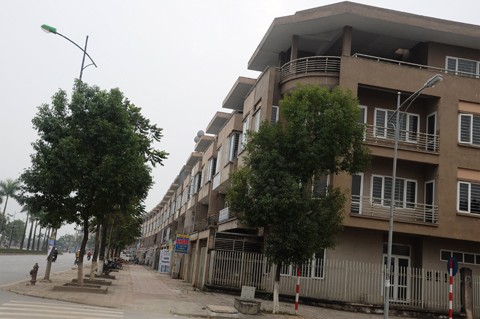 Xót cảnh nhà tiền tỷ ở Hà Nội biến thành nơi buôn sắt vụn - ảnh 1