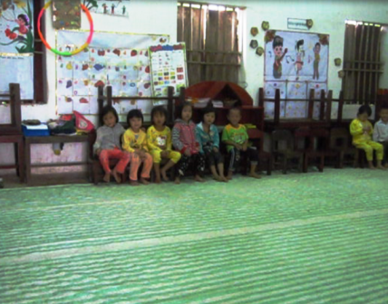 Hàng trăm trẻ vẫn phải học trong ngôi trường ô nhiễm thuốc trừ sâu - ảnh 3