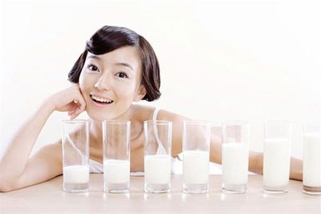 Công dụng làm đẹp tuyệt vời từ sữa tươi - ảnh 1