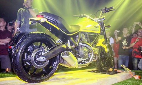 Ducati Scrambler trình làng Việt Nam giá 303 triệu đồng - ảnh 1