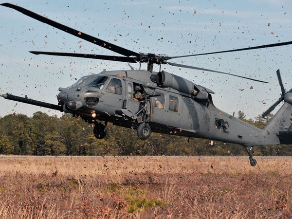 Không lực Mỹ muốn loại bỏ trực thăng UH-1 - ảnh 1