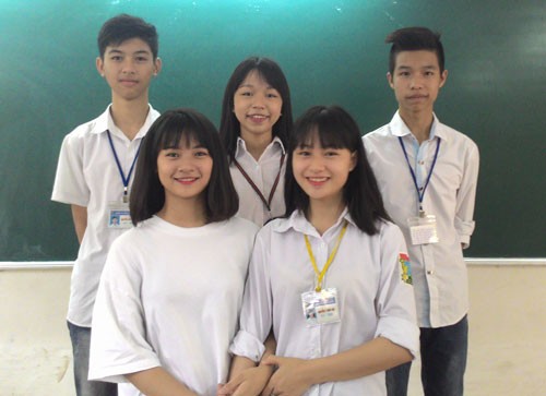 Cuộc sống lính đảo Trường Sa qua nét vẽ của học sinh lớp 10 - ảnh 1